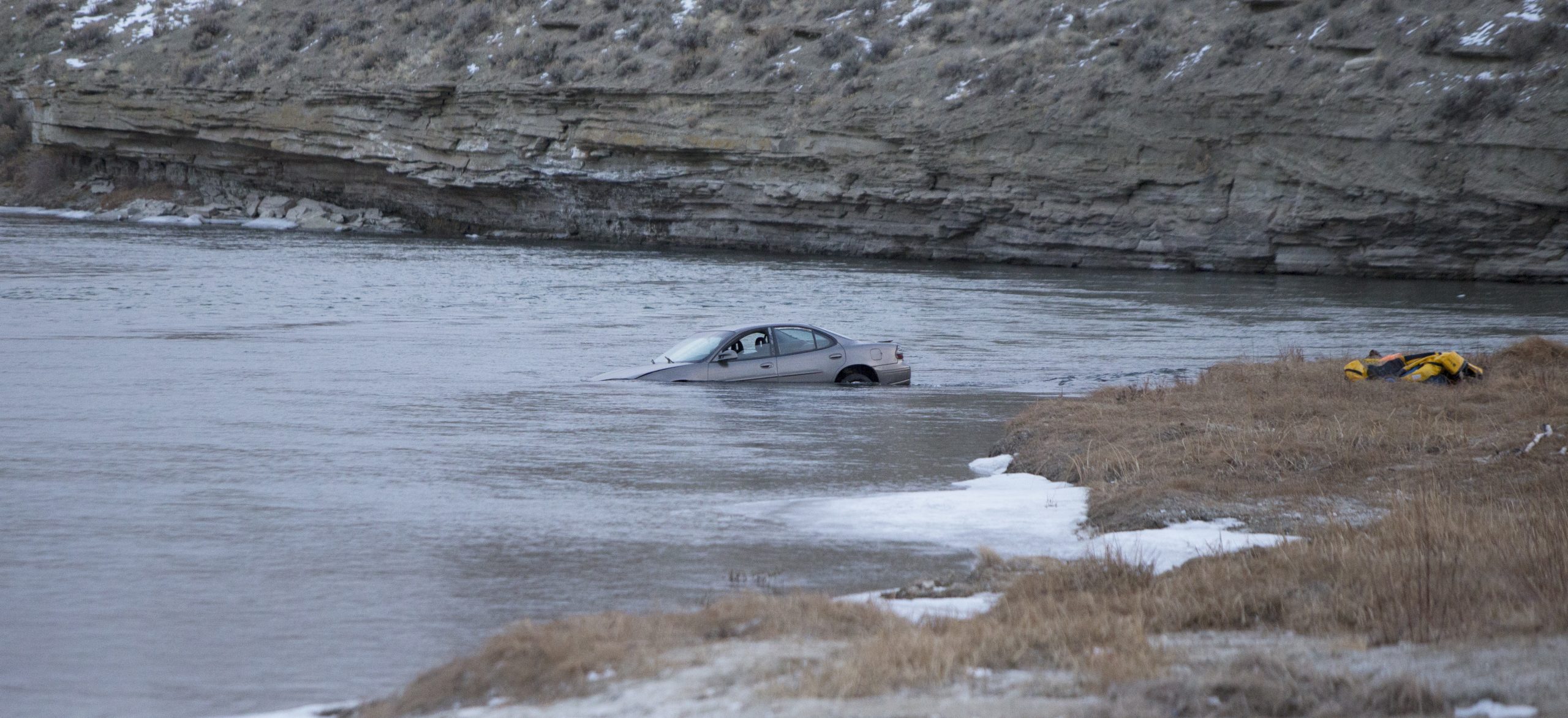 Vehicle Drives Into Green River, Prompts River Rescue SweetwaterNOW