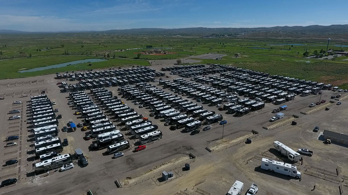 Tiffin Allegro Club Rally Brings Over 418,000 to City of Rock Springs