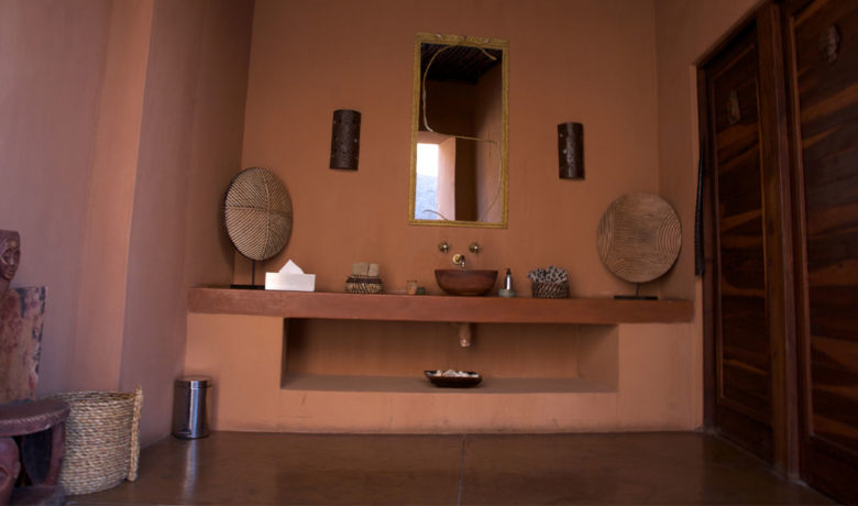 City Looks at Ordinance Requiring Massage Parlors to Obtain Licenses