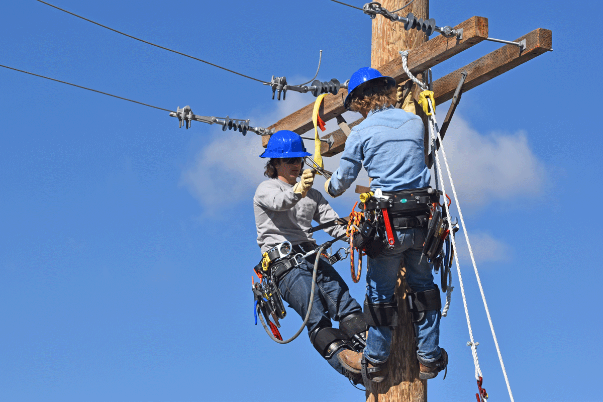 Rocky Mountain Power Provides Powerline Demonstrations for Students at