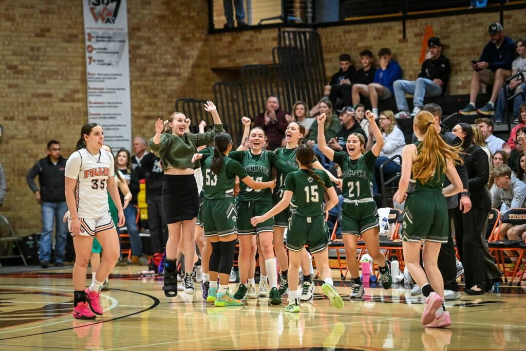 Lady Wolves Claim 4A West Regional Title for First Time Since 1998