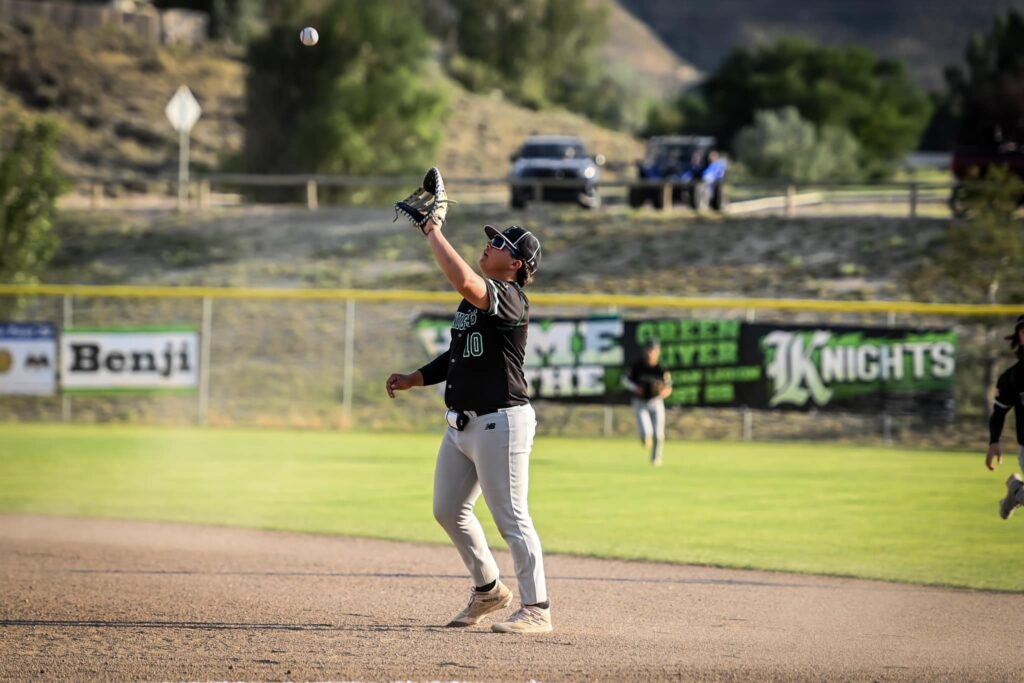 Green River Knights Split Four at Buffalo Wild Wings Tournament Ahead of Knights Invite