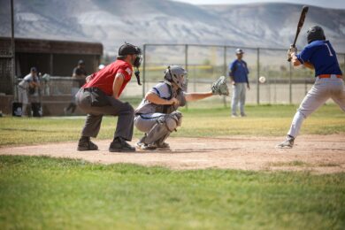 Stallions Split Doubleheader in Riverton, Fall on Walk-Off After 13 Run Win