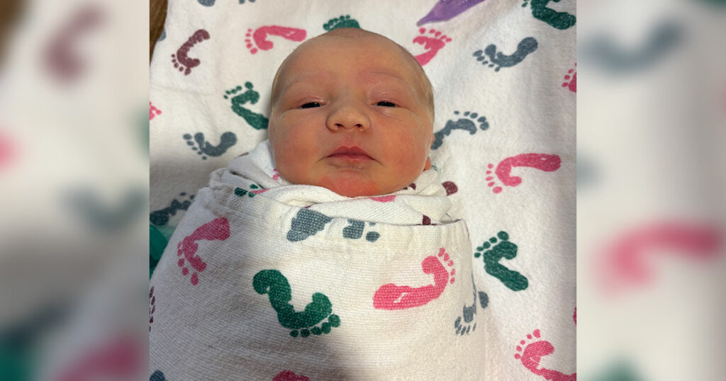 Birth Announcement: Oaklynn Rae Ellison