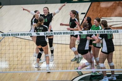 Lady Wolves Edge Sheridan in Five-Set Thriller to Advance to State Semifinals