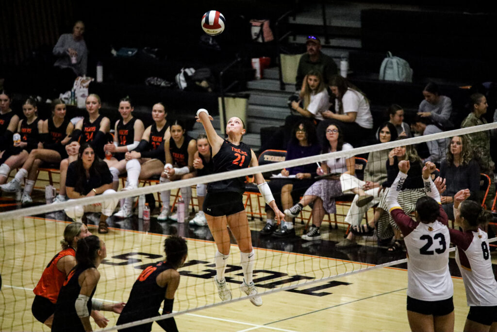 Lady Tigers Swept by Star Valley, Look to Rebound This Weekend