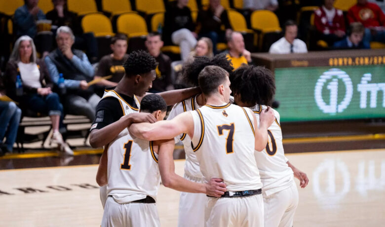 Cowboys, Pilots Set for Battle of Unbeatens Saturday in Laramie