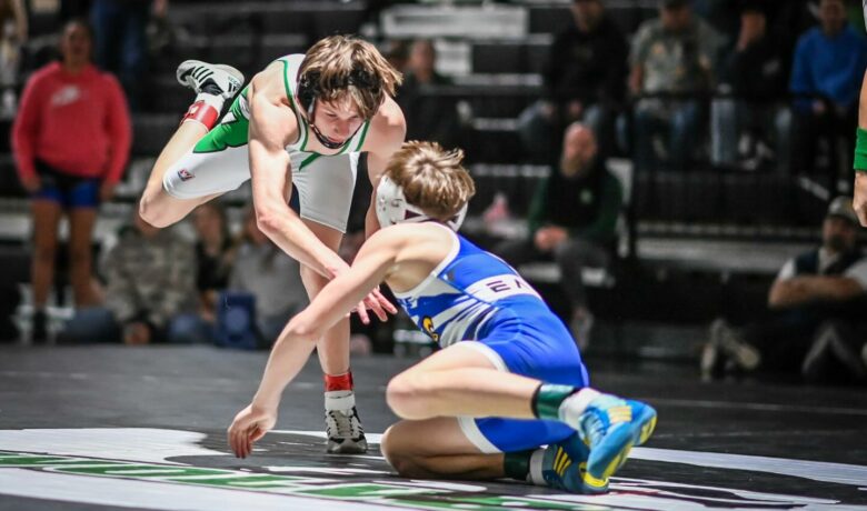 Wolves Finish Second Overall, Girls Place Fifth at Lander Invitational