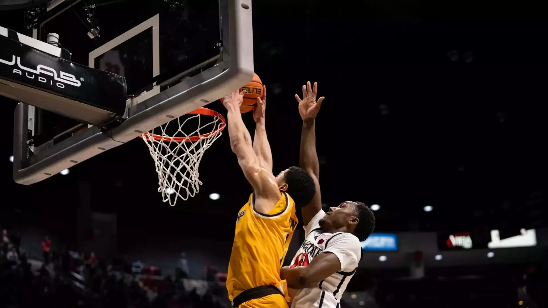 Cowboys Fall at San Diego State After Late First-Half Run